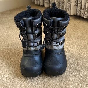 Kids Black Snow Boots